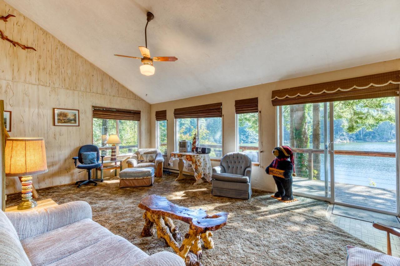 פירנצה Rustic Retreat On Mercer Lake מראה חיצוני תמונה